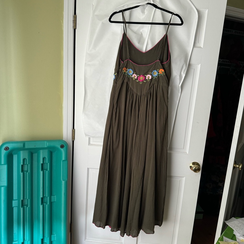 Chasing unicorn embroidered maxi dress - Picture 5 of 6